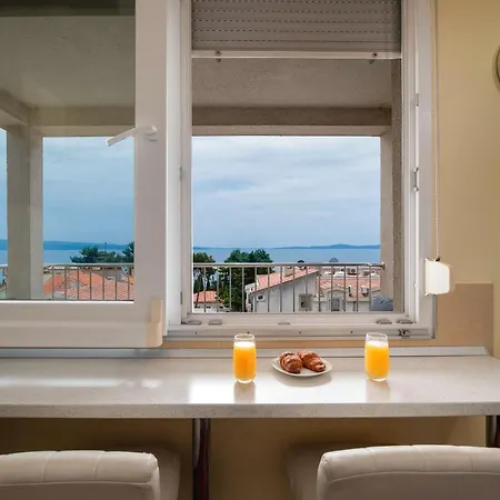 Top Class Seaview Apartment ˝Ornela˝ Daire Split