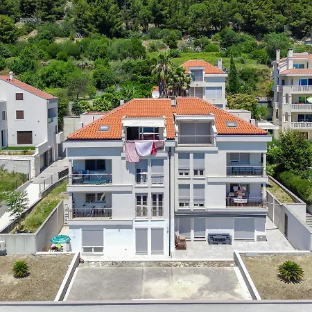 Daire Top Class Seaview Apartment ˝Ornela˝ *